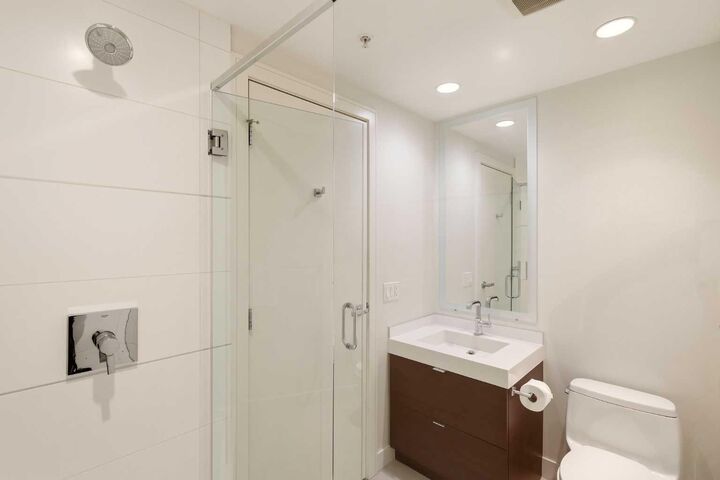 Property Photo: 222 Riverfront Avenue SW 544 AB T2P 0X2