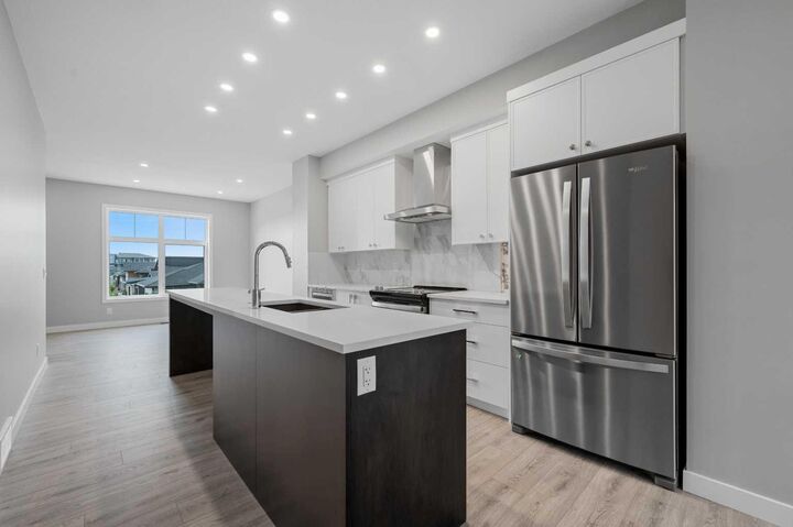 Property Photo: 607 Mahogany Road SE AB T3M 3Y3