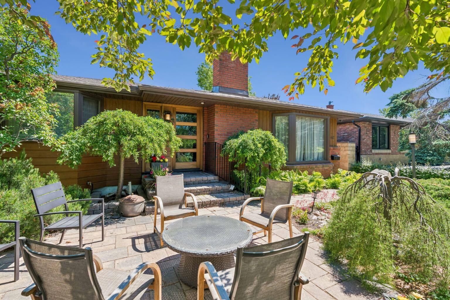 Property Photo:  48 Flavelle Road SE  AB T2H 1E7 
