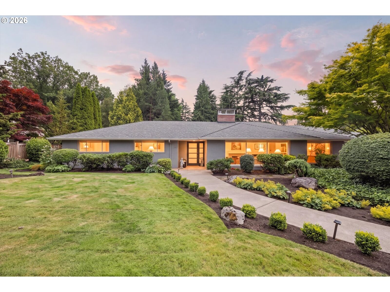 Property Photo:  10640 SW Hawthorne Ln  OR 97225 