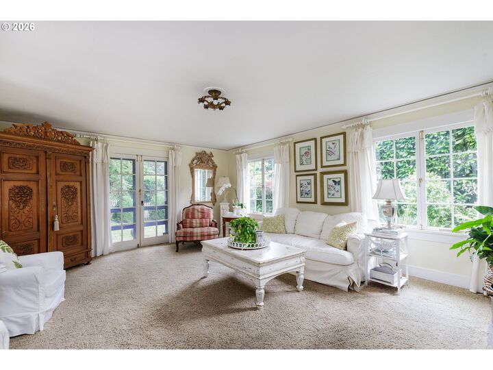 Property Photo:  2805 Glenmorrie Dr  OR 97034 