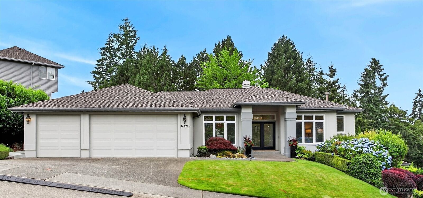 Property Photo:  14420 SE 84th Street  WA 98059 