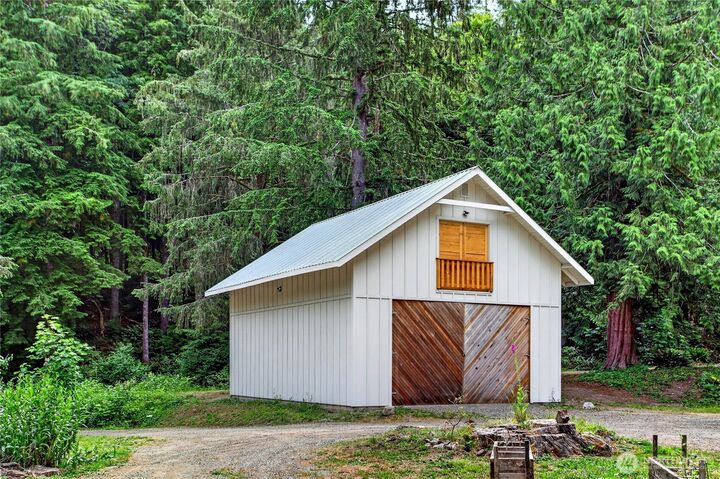 Property Photo:  16928  464th Way SE  WA 98045 