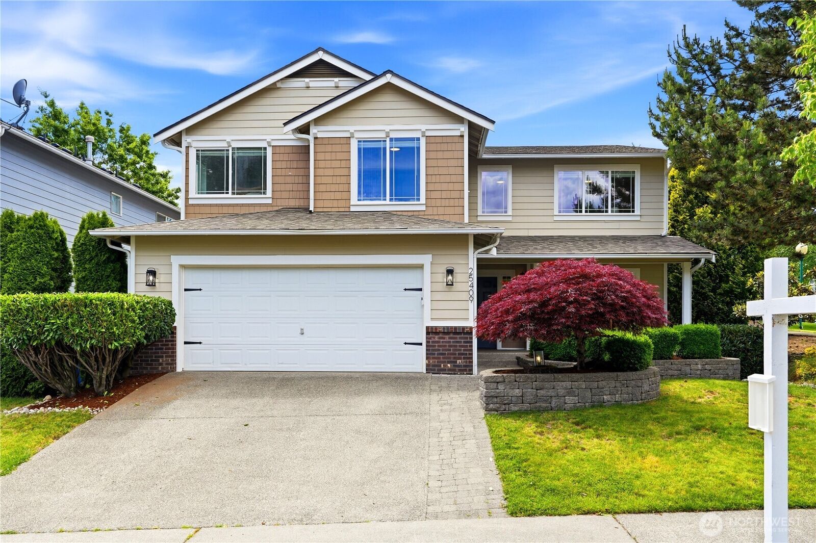 Property Photo:  25409  161st Avenue SE  WA 98042 