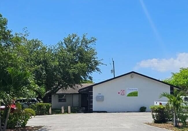 Property Photo: 200 NW 14th Street 5 FL 33060