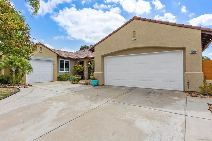 Property Photo: 16759 Open View CA 92065