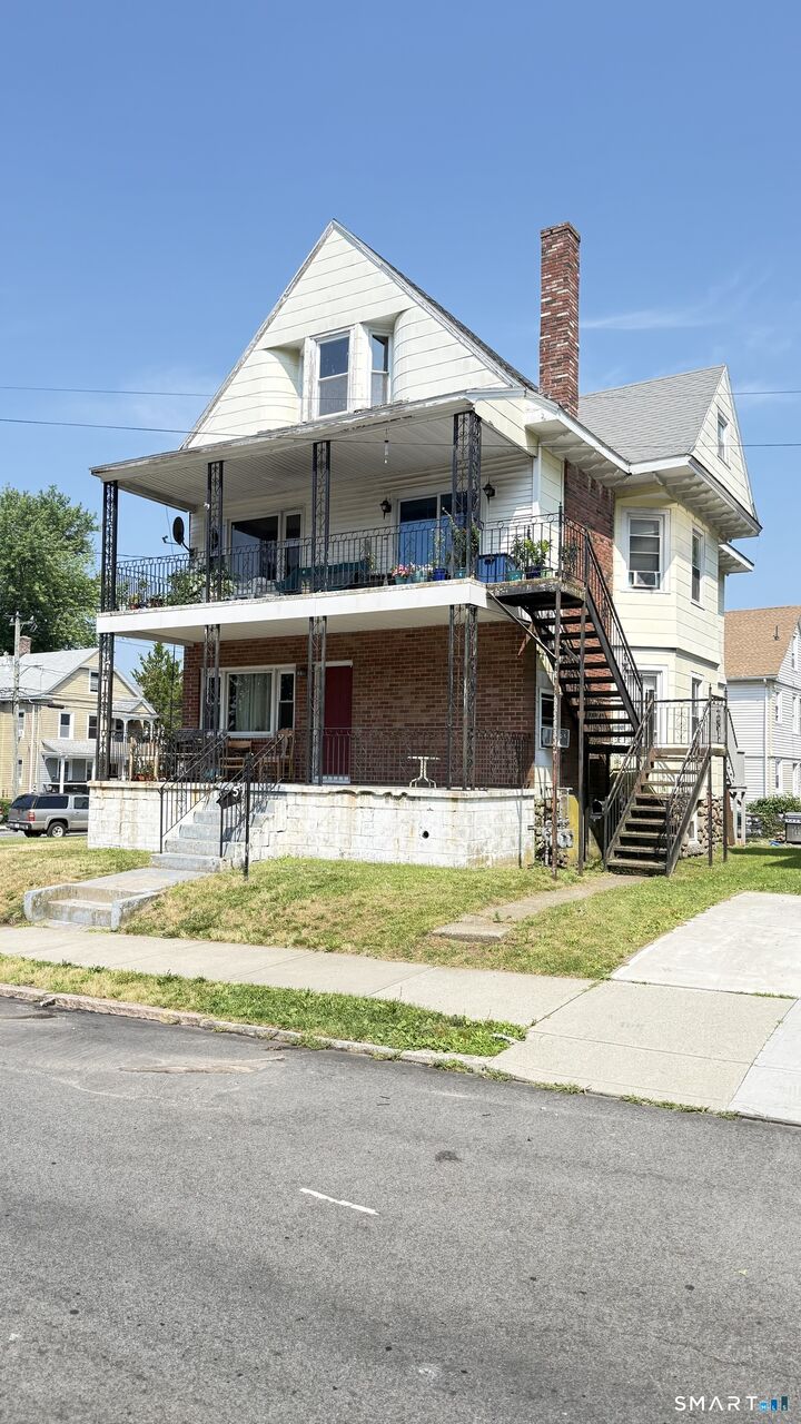 Property Photo:  57 Garfield Avenue  CT 06320 