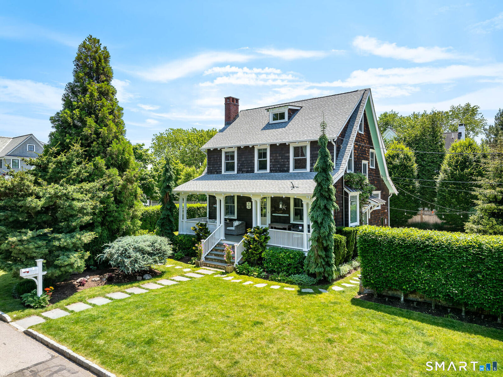 Property Photo:  2 Sunwich Road  CT 06853 