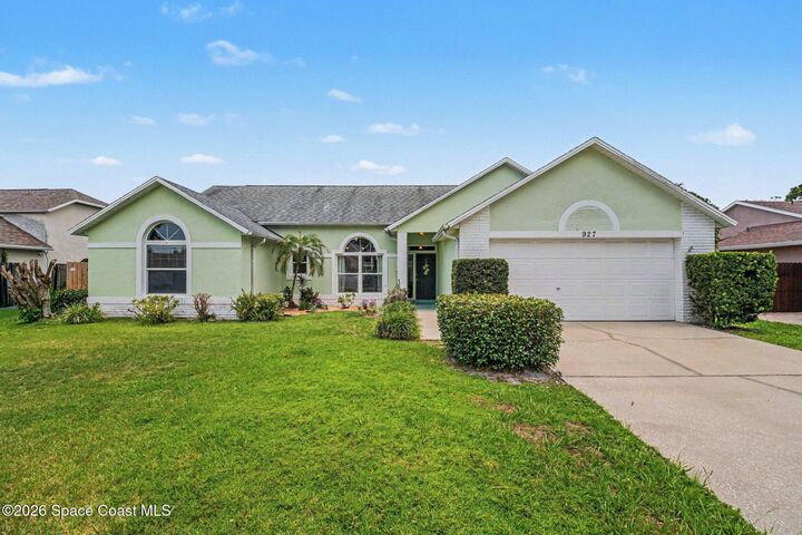 Property Photo:  927 Jamestown Drive  FL 32955 