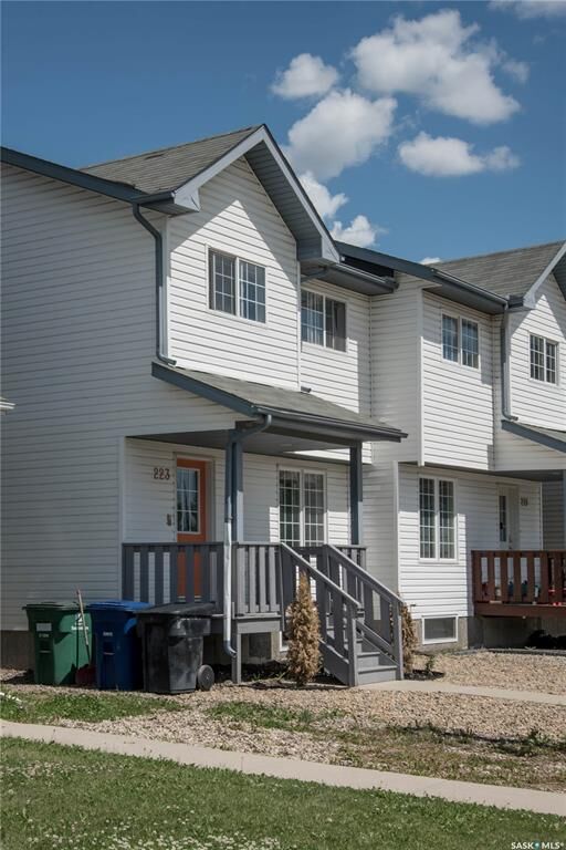 Property Photo:  223 Rutherford Crescent  SK S7N 4X5 