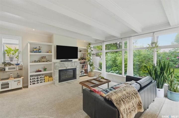 Property Photo:  713 Melrose Avenue  SK S7N 0Y6 