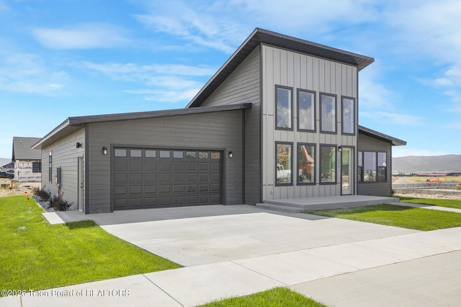 Property Photo: 1045 Iroquois Avenue ID 83422