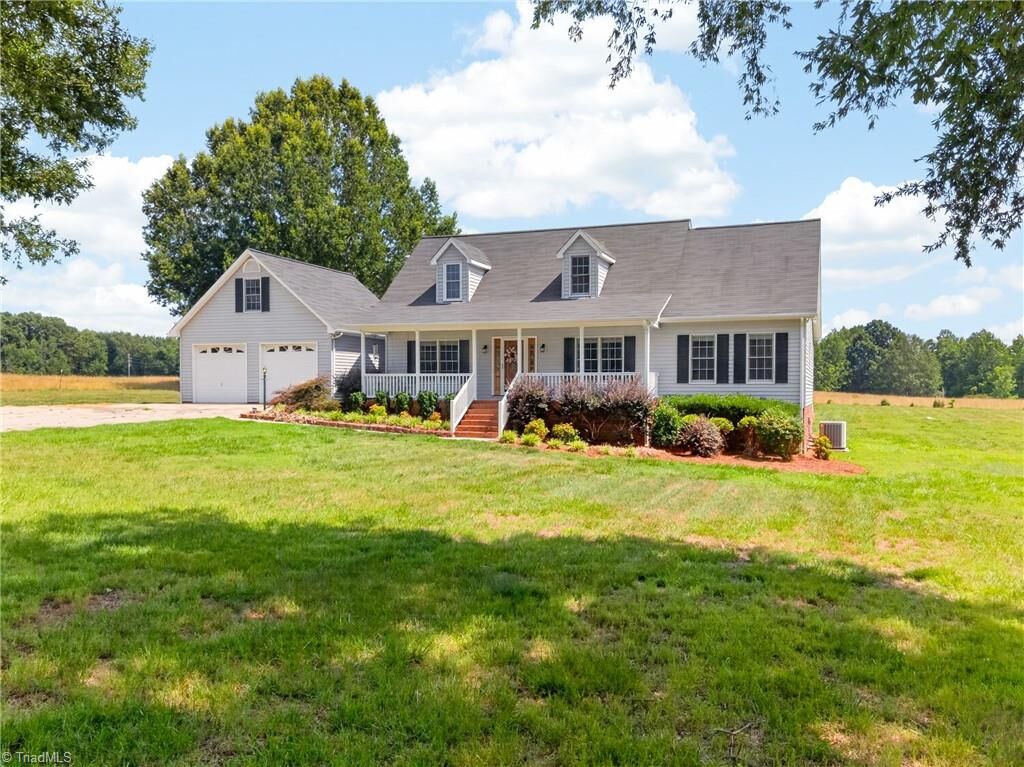 Property Photo: 5963 Southrock Street NC 27341