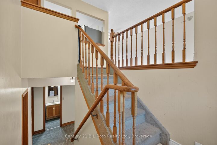 Property Photo:  232 Shannon Street  ON L3V 7B8 