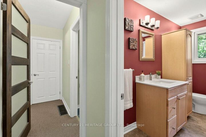 Property Photo: 2147 Governors Road ON L0R 1J0