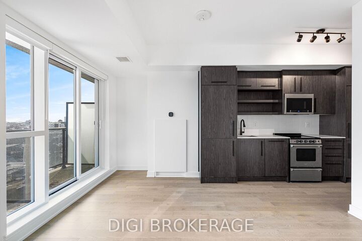 Property Photo:  560 Rideau Street 1001  ON K1N 5Z8 