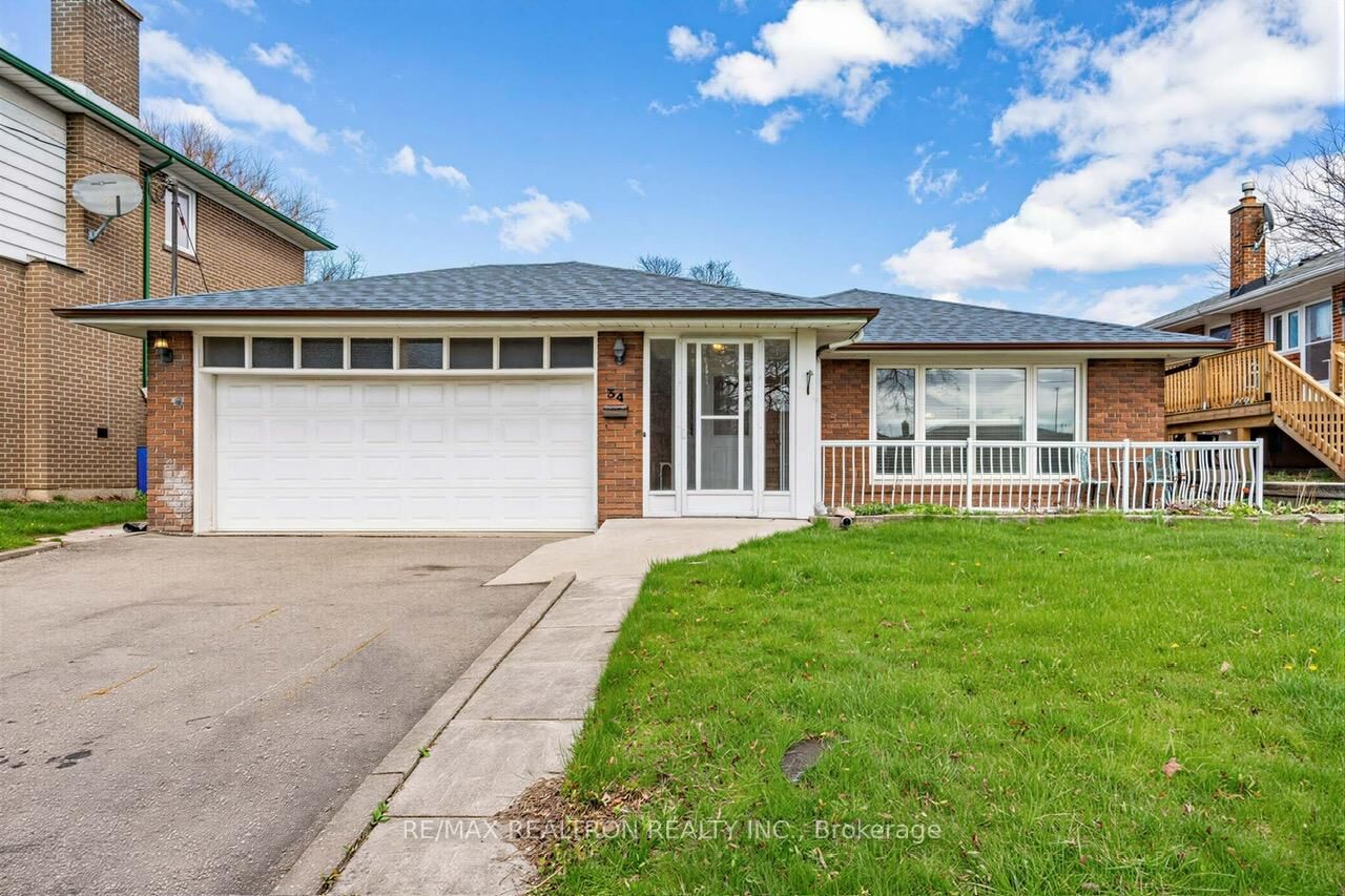 Property Photo:  34 Marilake Drive  ON M1S 1V7 