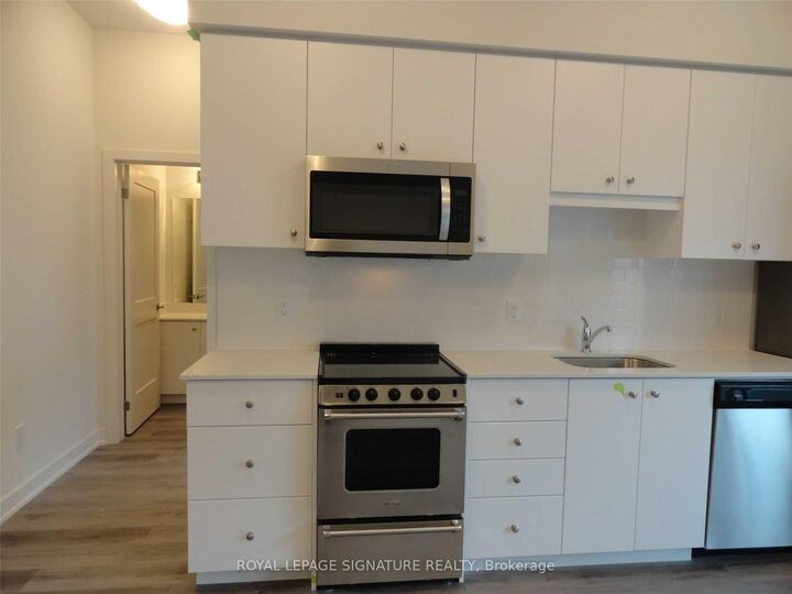Property Photo:  110 Fergus Avenue 104  ON N2A 2H2 