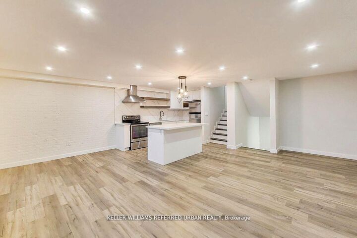 11 Wincott Drive 1215 — photo 1