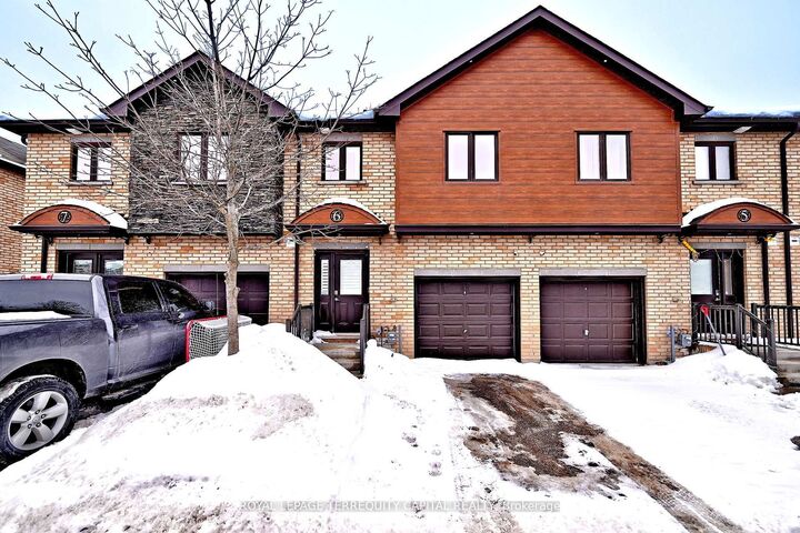Property Photo: 29 Madelaine Drive 6 ON L9J 0G8