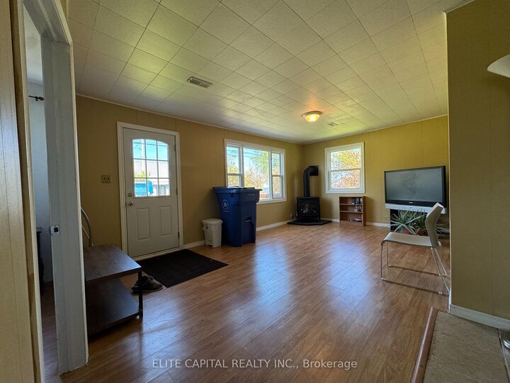 Property Photo: 9 Lambrook Drive ON L0E 1N0