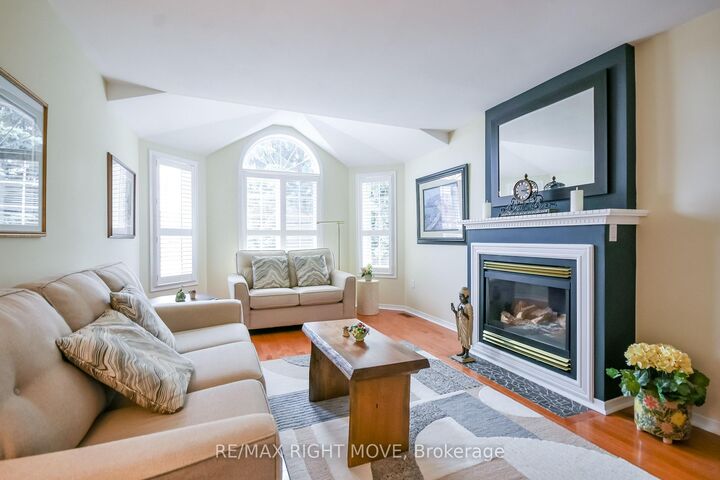 Property Photo: 89 Carter Crescent ON L3V 7R9
