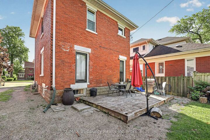 Property Photo: 335 Broadway Street ON N4G 3S4