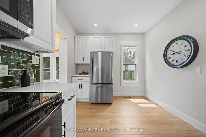 Property Photo: 209 Victoria Street ON N5C 2N2