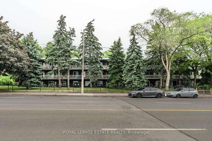 Property Photo: 123 Woodbine Avenue 309 ON M4L 3V8