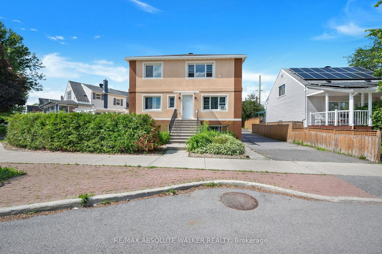 Property Photo:  131 Dagmar Avenue 3  ON K1L 5T3 