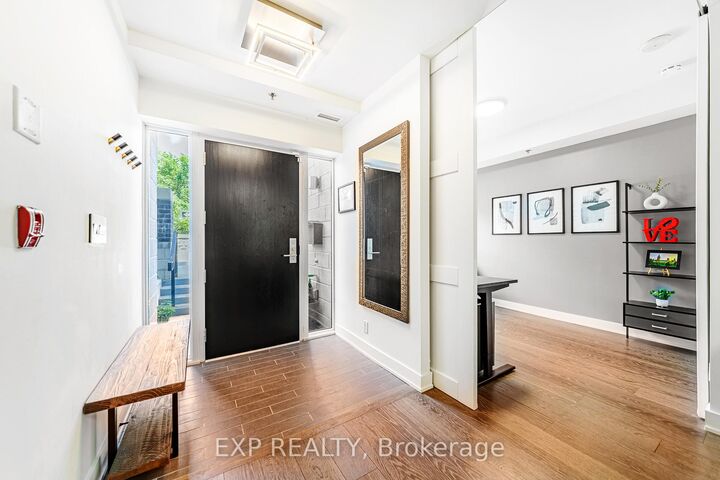 Property Photo: 432 Sparks Street ON K1R 0B3