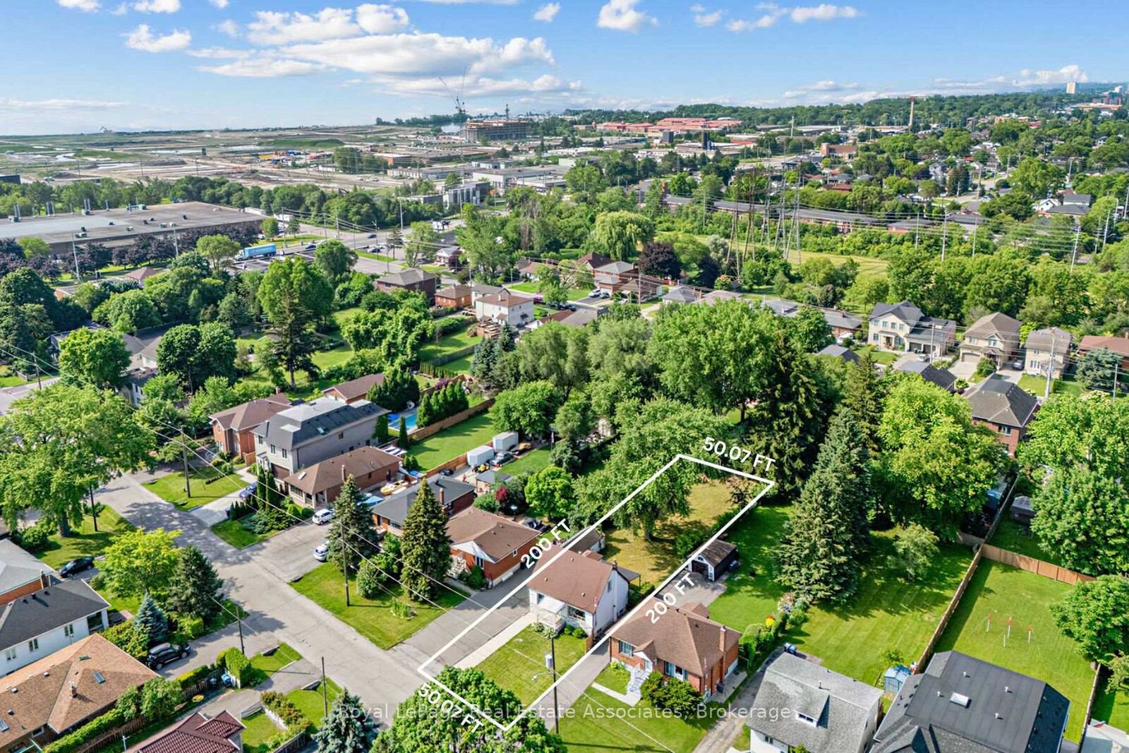 Property Photo: 1072 Orchard Road ON L5E 2N9