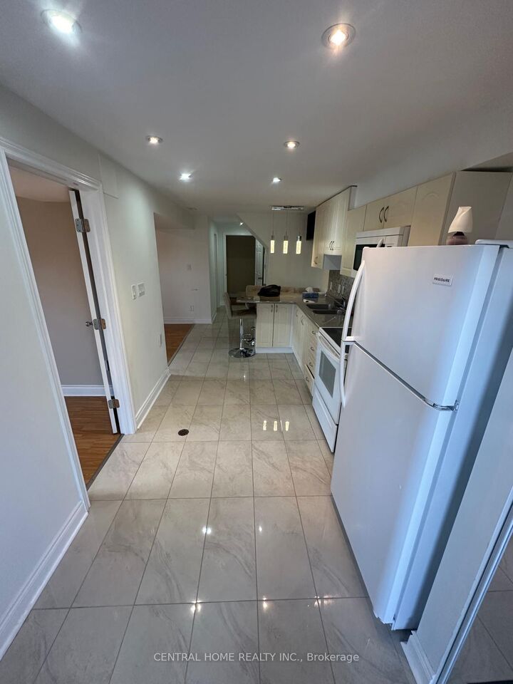 Property Photo: 47 Aikenhead Avenue Lower ON L4S 0A8