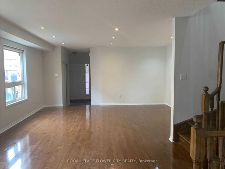 Property Photo:  7227 Para Place Upper  ON L5W 1K4 