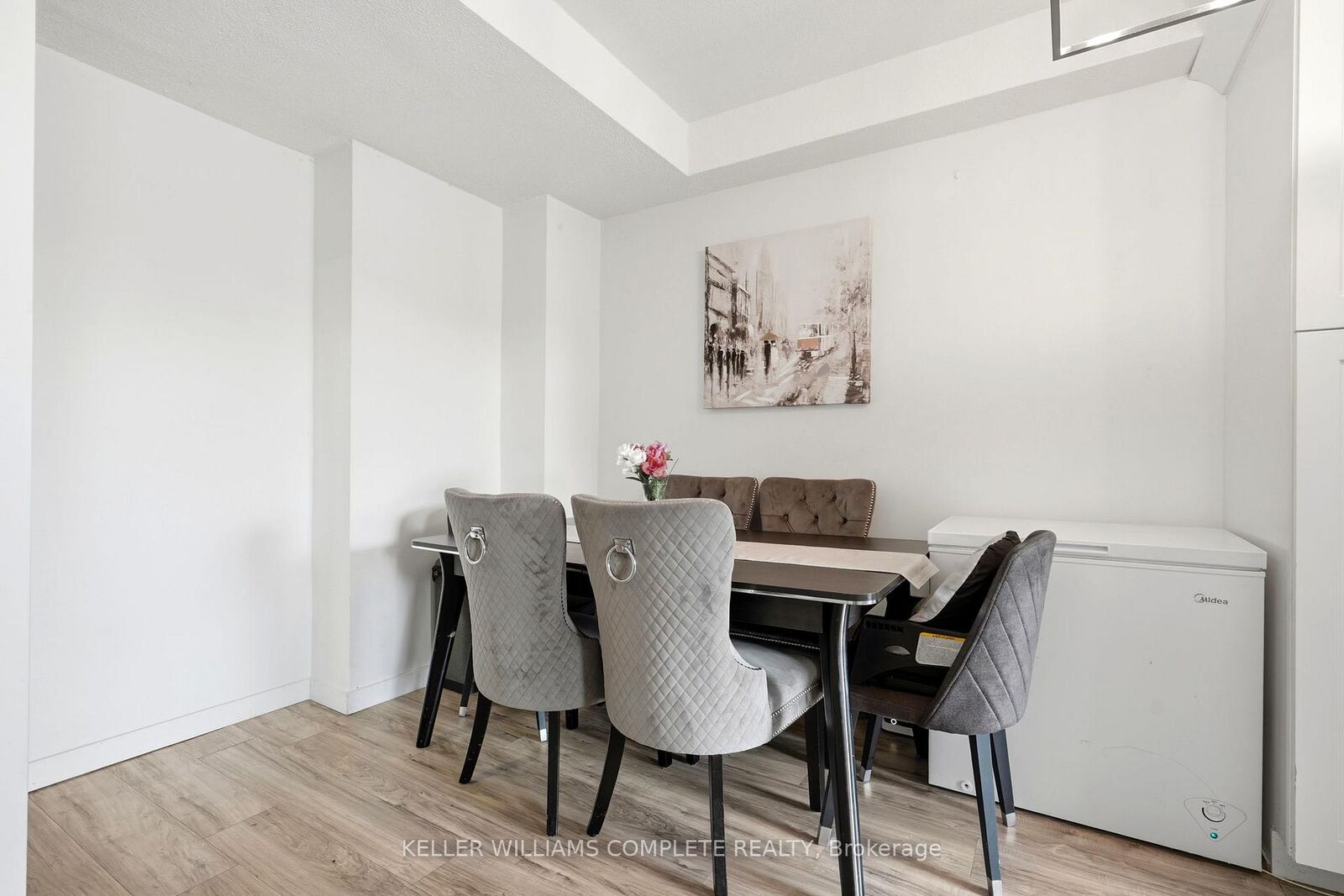 Property Photo: 15 Nicklaus Drive 17 ON L8K 5J5