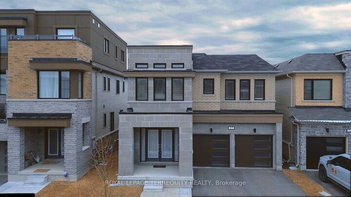 Property Photo:  27 Clipper Lane  ON L1C 4B1 