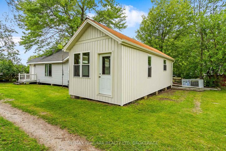 Property Photo: 12213 Lakeshore Road ON L0S 1V0
