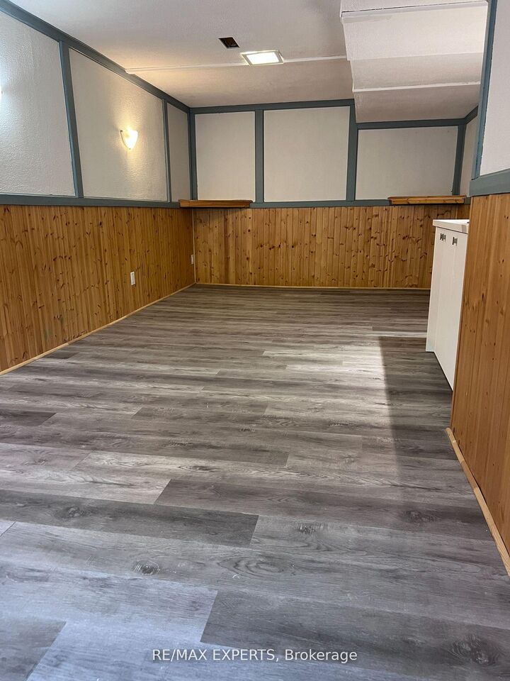 Property Photo:  103 Guthrie Crescent  ON L1P 1A6 
