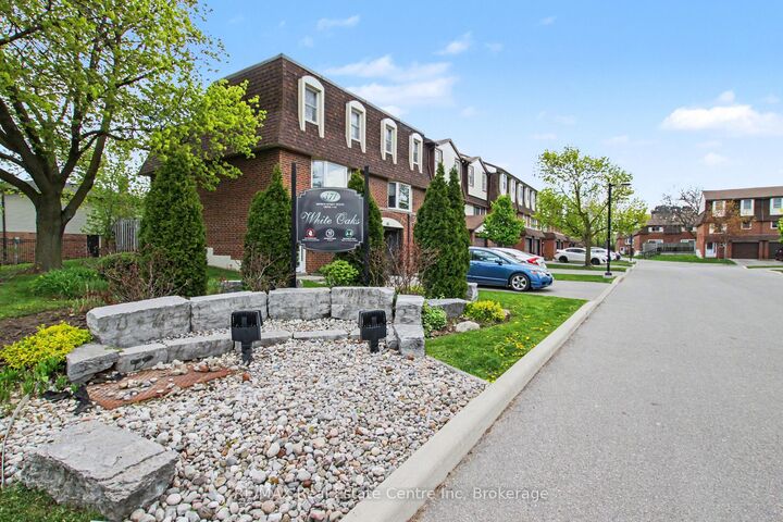Property Photo: 371 Bronte Street S 49 ON L9T 3K5