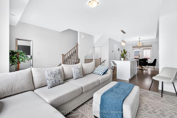 Property Photo: 5186 Viola Desmond Drive ON L5M 2S7