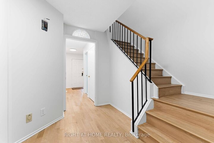Property Photo: 178 Presland Road ON K1K 4J7