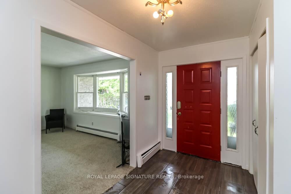 Property Photo:  1729 Mosley Street  ON L9Z 1Z8 