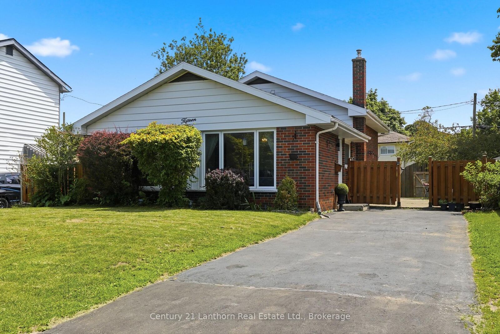 Property Photo: 15 Wilson Crescent ON K8V 1Y2