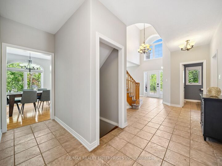 Property Photo:  2036 Birkshire Woods Lane  ON L3V 6H2 