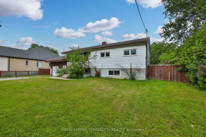Property Photo: 254 Lakeland Crescent ON L4E 3A6
