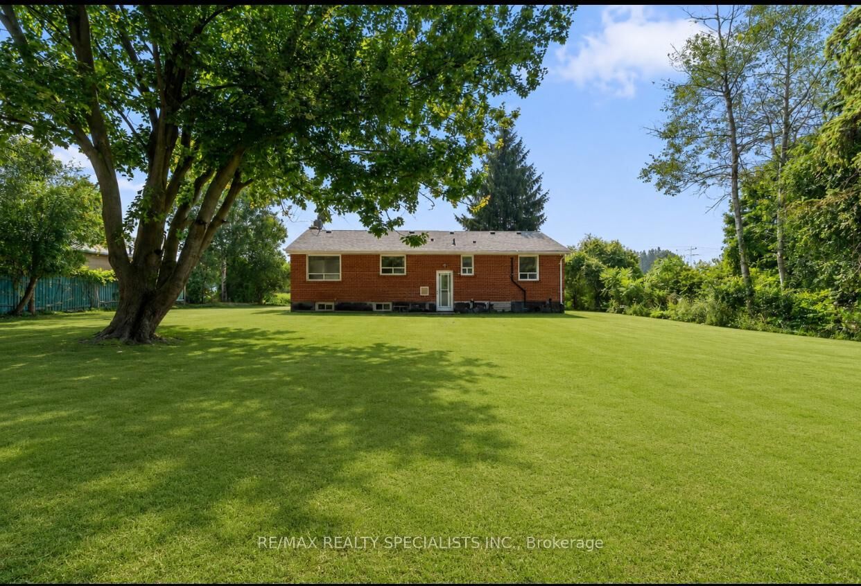 Property Photo:  4886 Olde Base Line Road  ON L7C 0J9 