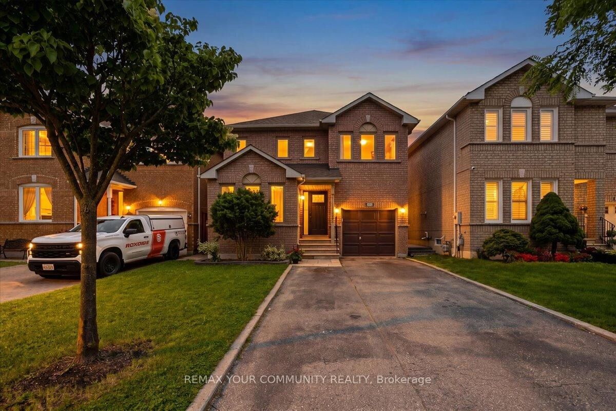 Property Photo:  202 Matthew Drive  ON L4L 9B1 