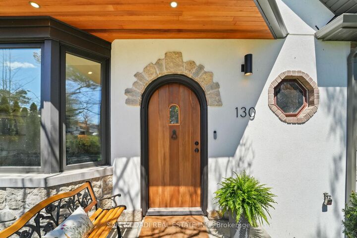 Property Photo: 130 Lake Promenade ON M8W 1A5