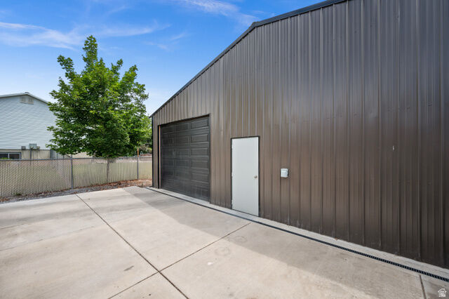 Property Photo: 70 E 1150 N UT 84041