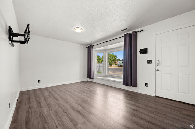 Property Photo:  70 E 1150 N  UT 84041 